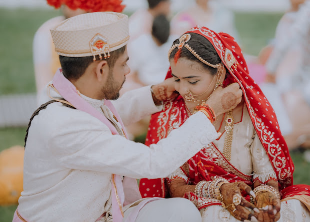 Aria & Devin — A Tuscan Vow
